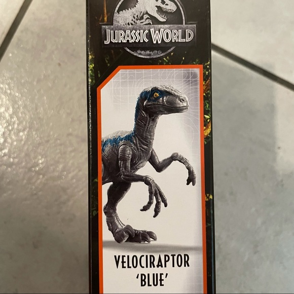 12” Jurassic World Velociraptor Blue Dino Escape - Picture 4 of 5
